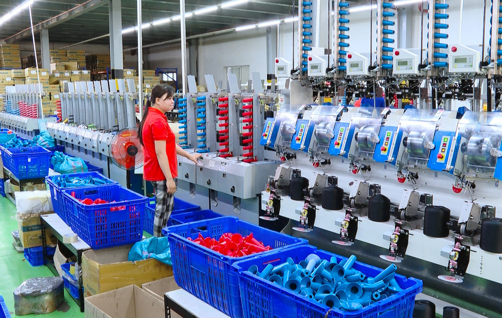 Chi cục Hải quan khu vực XVII khai thác hiệu quả nguồn thu từ cộng đồng doanh nghiệp