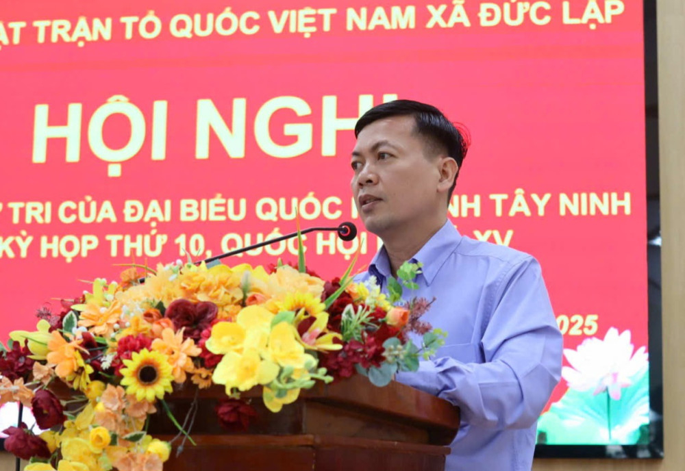 Đại diện Sở Xây dựng giải trình các ý kiến của người dân