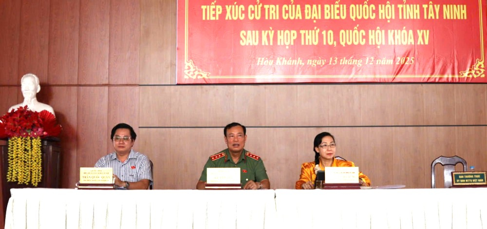 Đại biểu Quốc hội tỉnh Tây Ninh có buổi tiếp xúc với cử tri xã Hòa Khánh