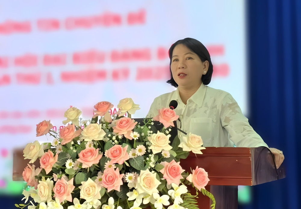 Phó Trưởng ban Tuyên giáo và Dân vận Tỉnh uỷ Nguyễn Thúy Oanh 