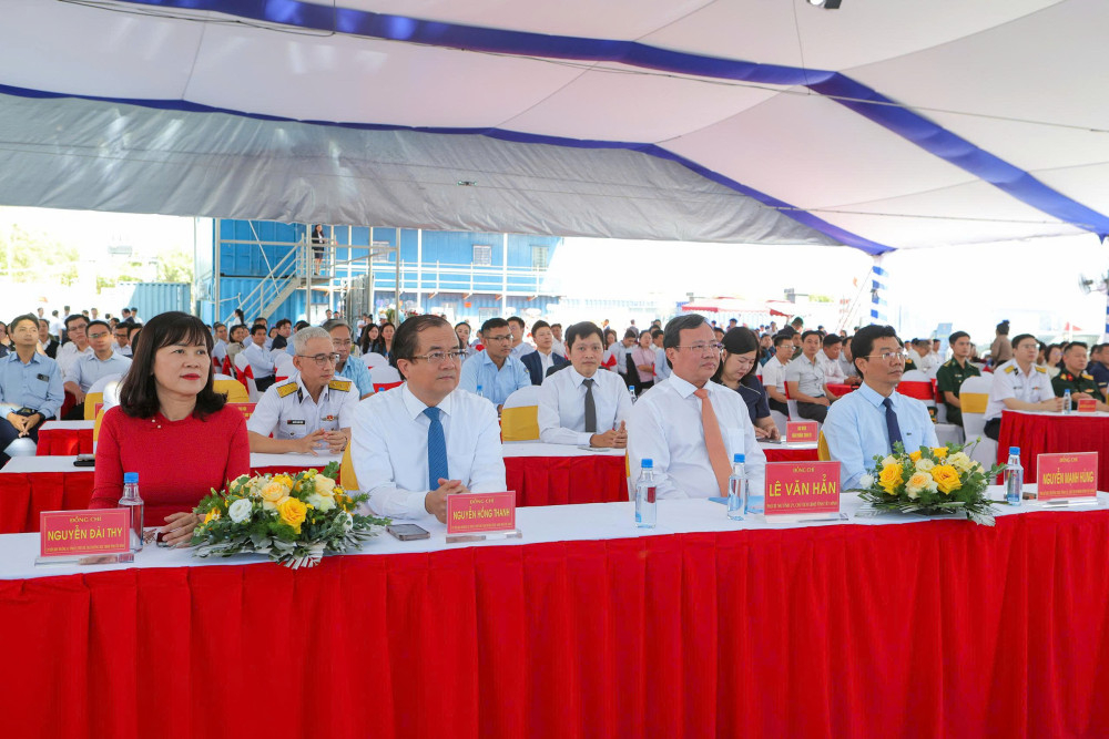 Lãnh đạo tỉnh tham dự lễ công bố