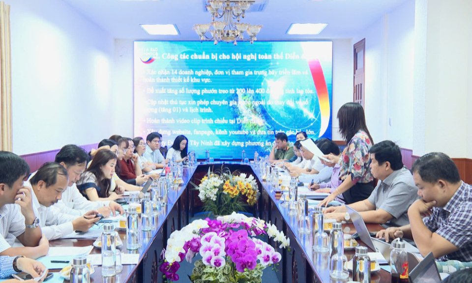 Họp nghe báo cáo tiến độ chuẩn bị tổ chức Diễn đàn quốc tế ASIA R&D CONNECT 2025