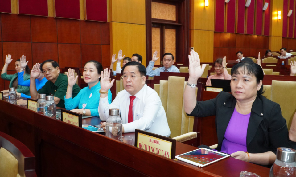 Kỳ họp thứ 7 HĐND tỉnh T&acirc;y Ninh th&ocirc;ng qua 46 Nghị quyết quan trọng