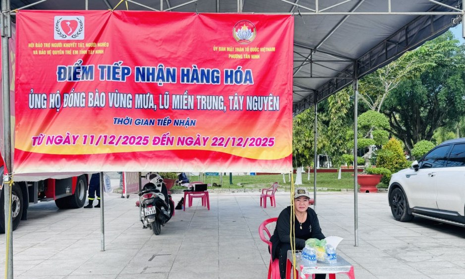 Tiếp nhận ủng hộ đồng b&agrave;o miền Trung, T&acirc;y Nguy&ecirc;n bị thiệt hại do thi&ecirc;n tai