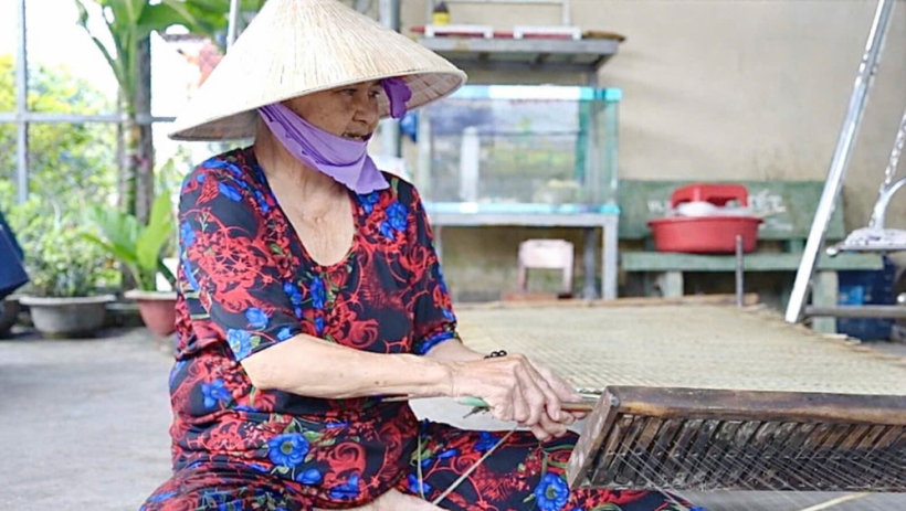 Giữ lửa l&agrave;ng nghề truyền thống giữa nhịp sống hiện đại