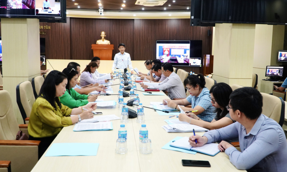 Thẩm tra các nội dung tư pháp, nội chính trình tại Kỳ họp thứ 7 HĐND tỉnh