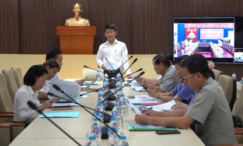 Ban Pháp chế HĐND tỉnh thẩm tra nội dung trình tại Kỳ họp thứ 7