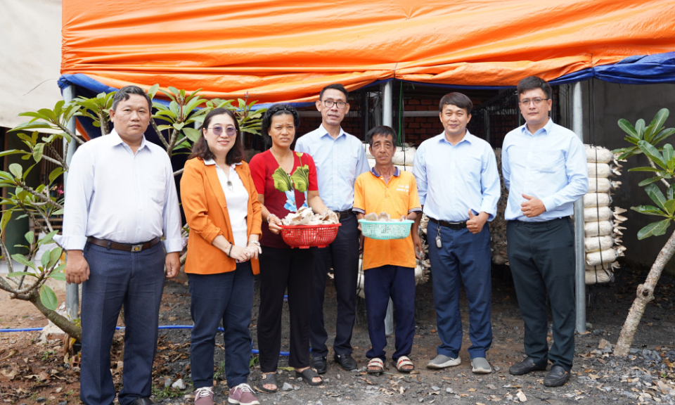 Hướng tới kh&ocirc;ng c&ograve;n hộ ngh&egrave;o v&agrave;o năm 2030