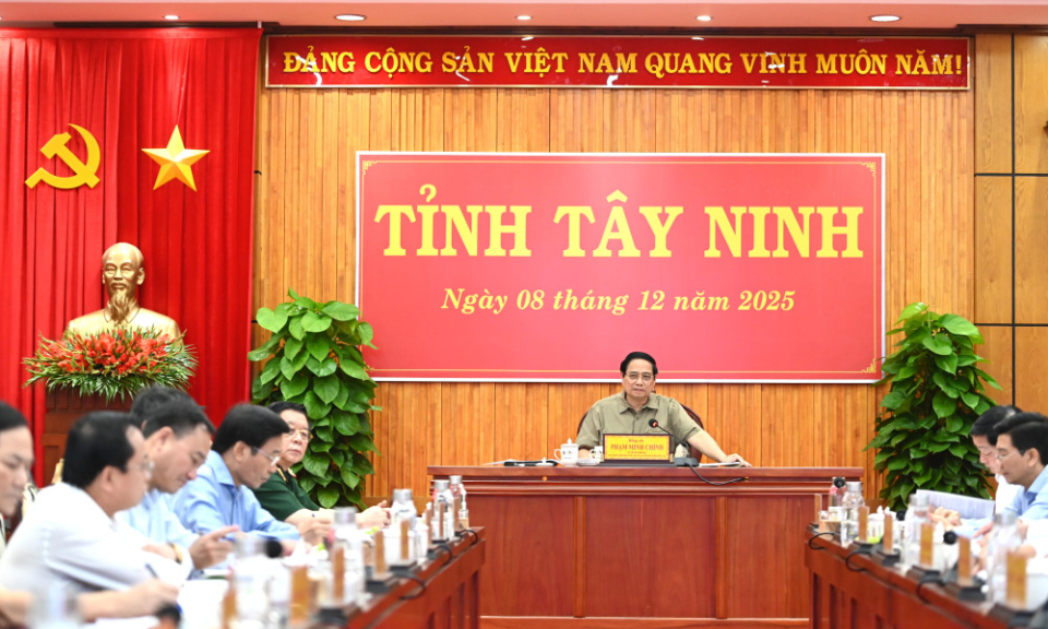 Tăng trưởng bền vững gắn với bảo đảm an sinh xã hội