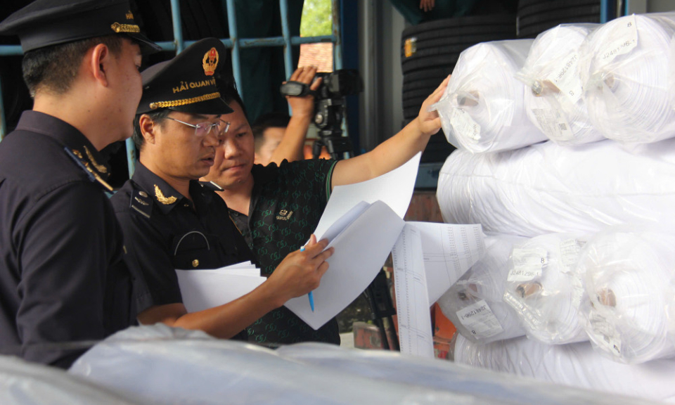 Chi cục Hải quan khu vực XVII 'về đích' sớm thu ngân sách nhà nước