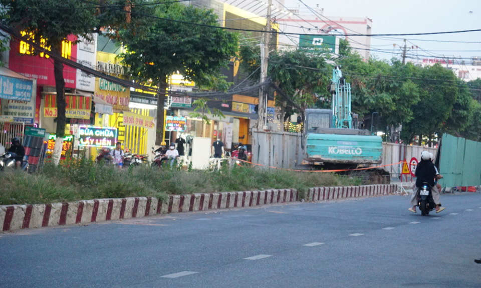 Dự án chỉnh trang đường Cách Mạng Tháng Tám: Cần chú ý an toàn giao thông