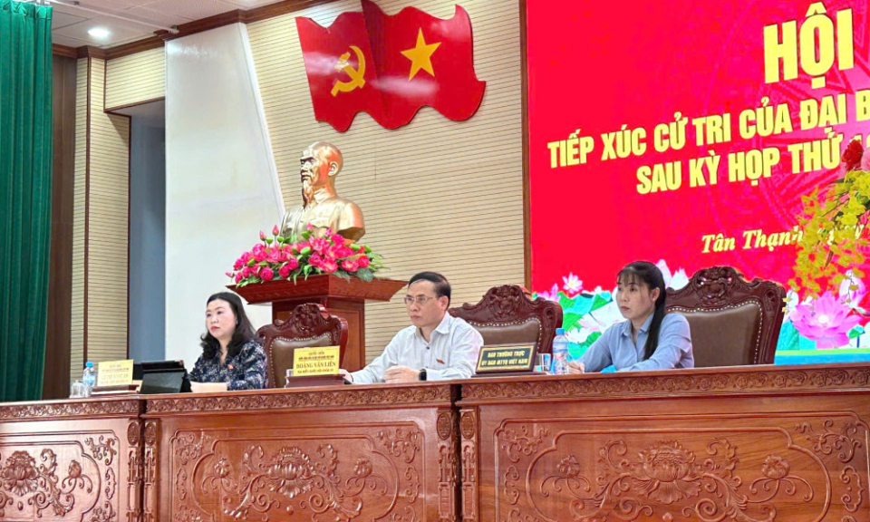 Đại biểu Quốc hội tỉnh T&acirc;y Ninh tiếp x&uacute;c cử tri x&atilde; T&acirc;n Thạnh