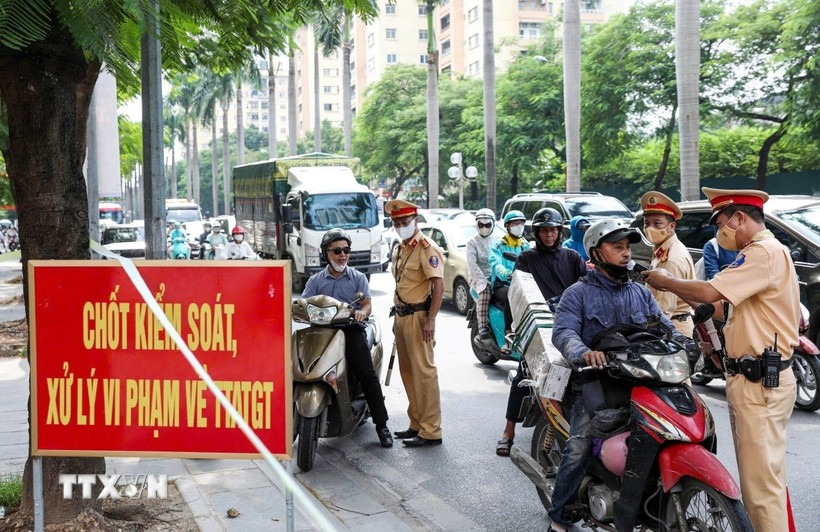 Ng&agrave;y 2/1, ph&aacute;t hiện 3.373 trường hợp vi phạm nồng độ cồn