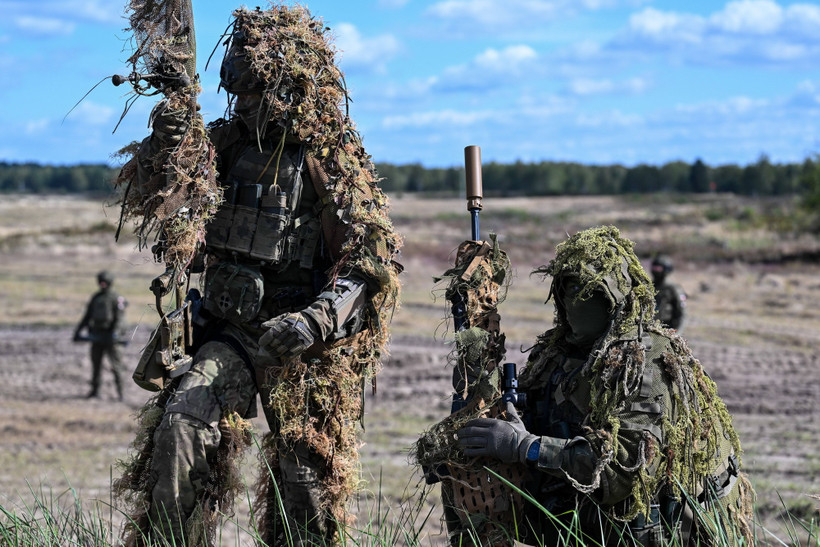 Mỹ ph&acirc;n bổ 500 triệu USD cho c&aacute;c căn cứ qu&acirc;n sự ở Ba Lan