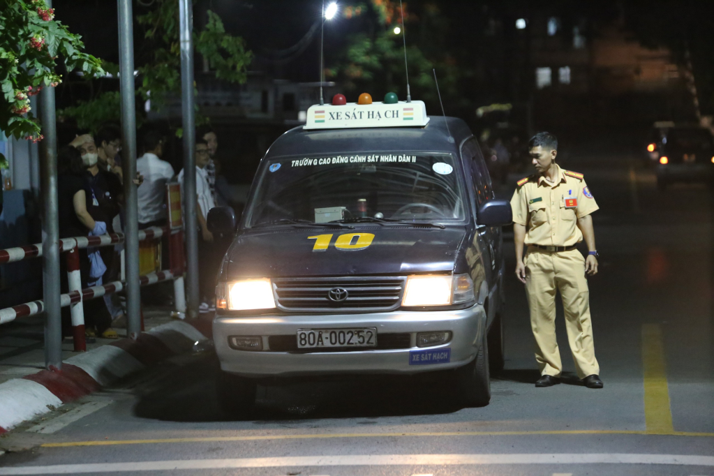 Th&ocirc;ng tin về ph&iacute; s&aacute;t hạch l&aacute;i xe mới đối với c&aacute;c hạng từ ng&agrave;y 01/01/2026