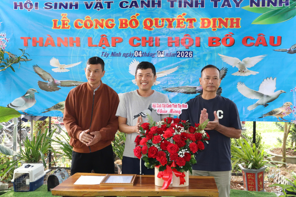 Ban Chấp hành Chi hội bồ câu tỉnh Tây Ninh ra mắt