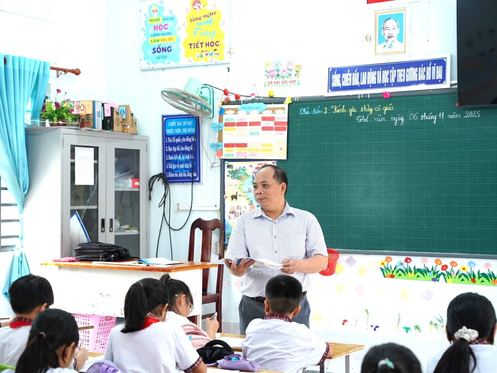 Một tiết học của thầy và trò Trường Tiểu học Bến Cầu, tỉnh Tây Ninh