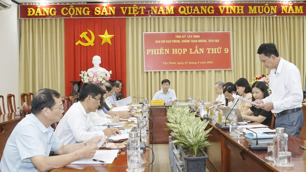 Luận cứ ph&ecirc; ph&aacute;n, phản b&aacute;c quan điểm sai tr&aacute;i, th&ugrave; địch về c&ocirc;ng t&aacute;c đấu tranh  ph&ograve;ng, chống tham nhũng ở Việt Nam