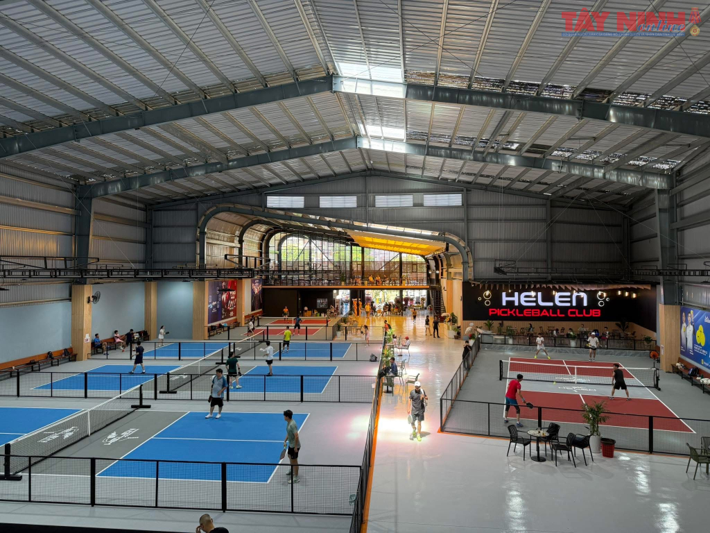 Từ sân tennis đến pickleball – sự chuyển mình của người yêu thể thao