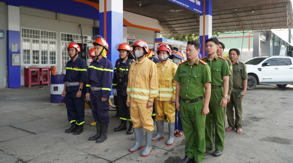 Các lực lượng tham gia buổi thực tập