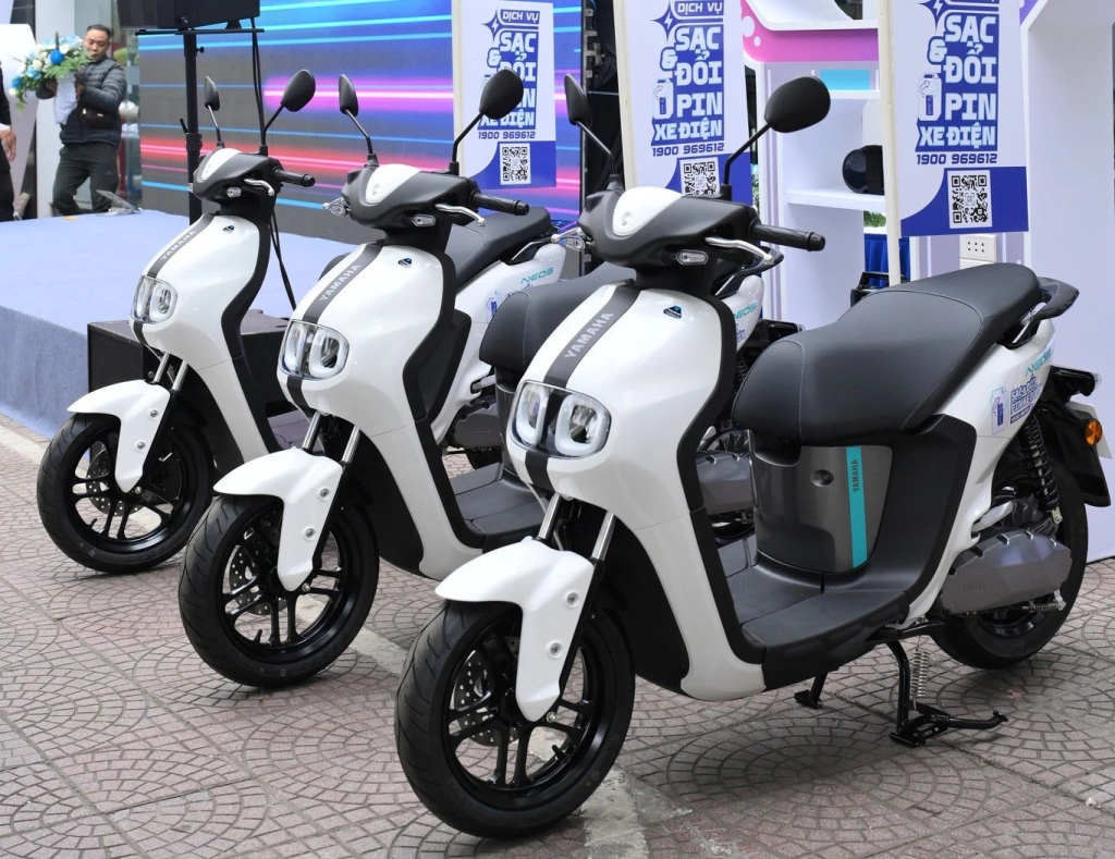Honda v&agrave; Yamaha tham gia, cuộc đua trạm đổi pin xe m&aacute;y điện bắt đầu n&oacute;ng