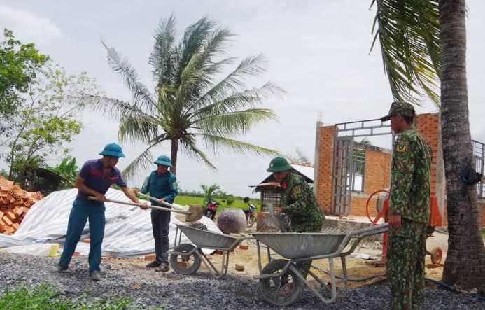 Tăng d&agrave;y điểm d&acirc;n cư bi&ecirc;n giới, tạo thế trận l&ograve;ng d&acirc;n vững chắc