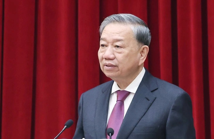 Tổng B&iacute; thư T&ocirc; L&acirc;m k&yacute; nghị quyết mới của Bộ Ch&iacute;nh trị về ph&aacute;t triển kinh tế nh&agrave; nước