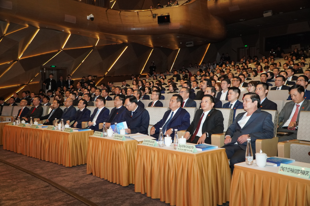 Đại biểu tham dự chương trình