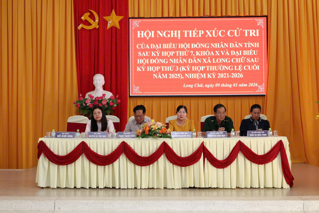 Cử tri x&atilde; bi&ecirc;n giới Long Chữ quan t&acirc;m kiến nghị về hạ tầng sản xuất