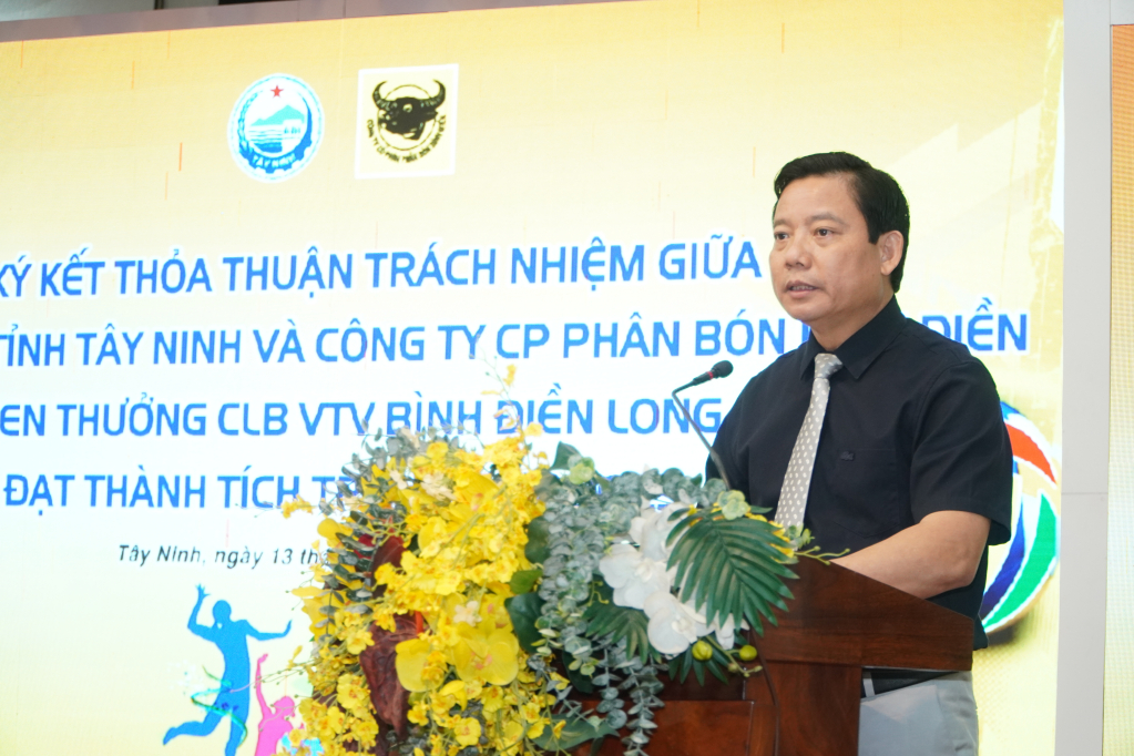 Phó Chủ tịch UBND tỉnh Phạm Tấn Hòa phát biểu tại buổi lễ 