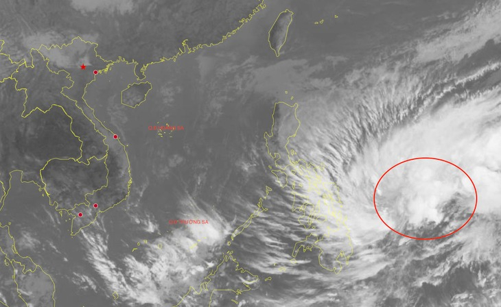 &Aacute;p thấp nhiệt đới gần Biển Đ&ocirc;ng c&oacute; khả năng mạnh l&ecirc;n th&agrave;nh b&atilde;o