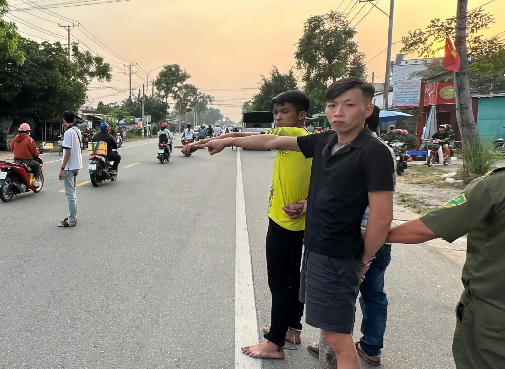 Bắt 2 đối tượng cướp giật t&agrave;i sản g&acirc;y chết người