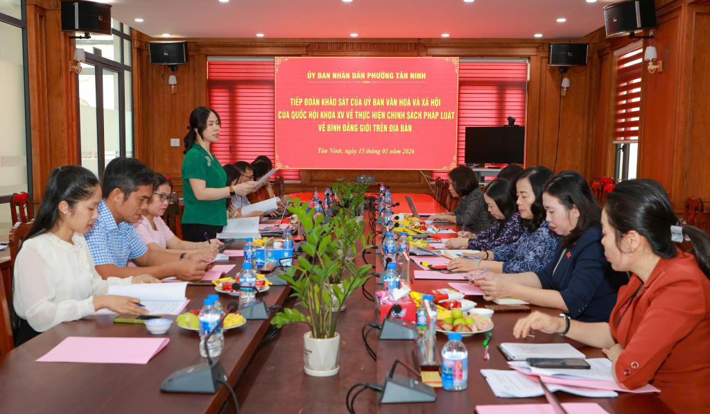 Uỷ ban Văn ho&aacute; v&agrave; X&atilde; hội của Quốc hội l&agrave;m việc với phường T&acirc;n Ninh