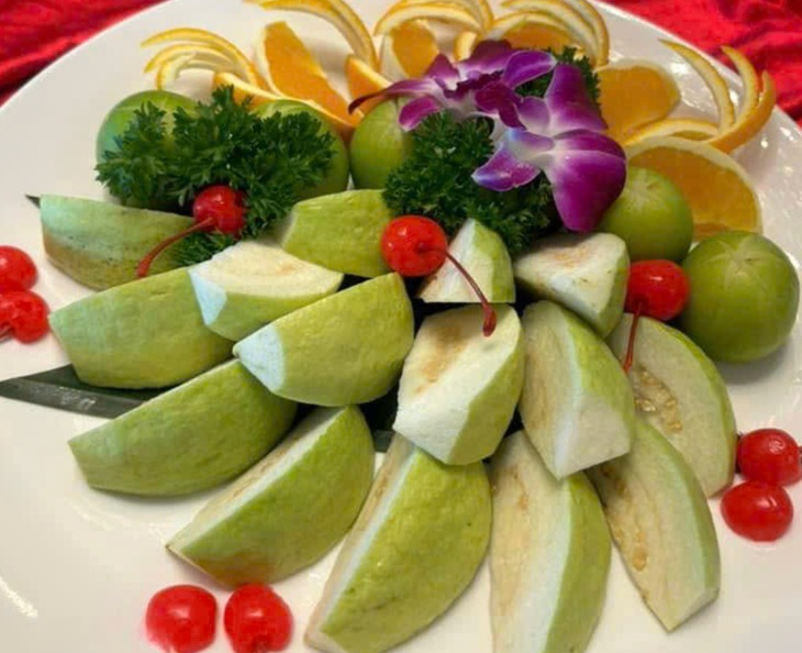 Những loại tr&aacute;i c&acirc;y gi&agrave;u vitamin C, chanh kh&ocirc;ng phải l&agrave; nhất