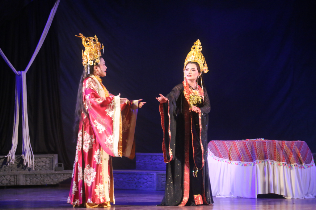 Đế đ&ocirc; s&oacute;ng cả -&nbsp;Giấc mơ &ldquo;K&yacute; ức cải lương sử Việt&rdquo;