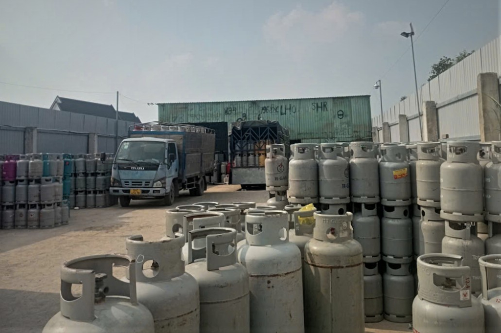 Ph&aacute; chuy&ecirc;n &aacute;n sản xuất, bu&ocirc;n b&aacute;n gas giả li&ecirc;n tỉnh quy m&ocirc; lớn