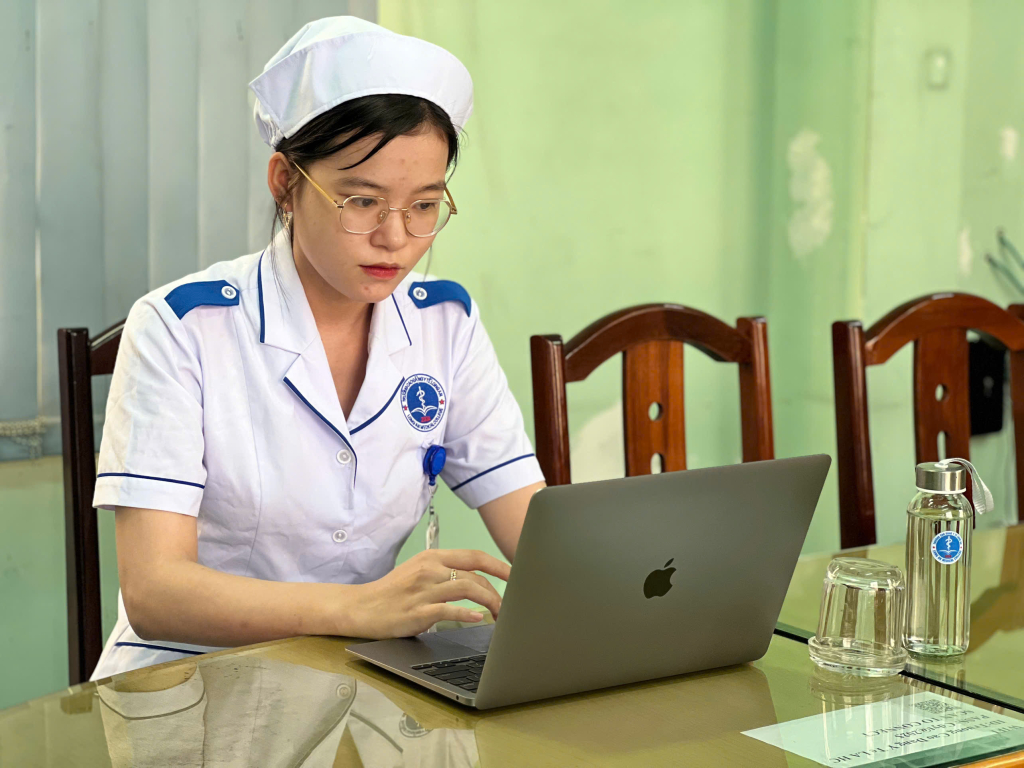 Người cao tuổi, học sinh, sinh vi&ecirc;n hướng về Đại hội lần thứ XIV của Đảng