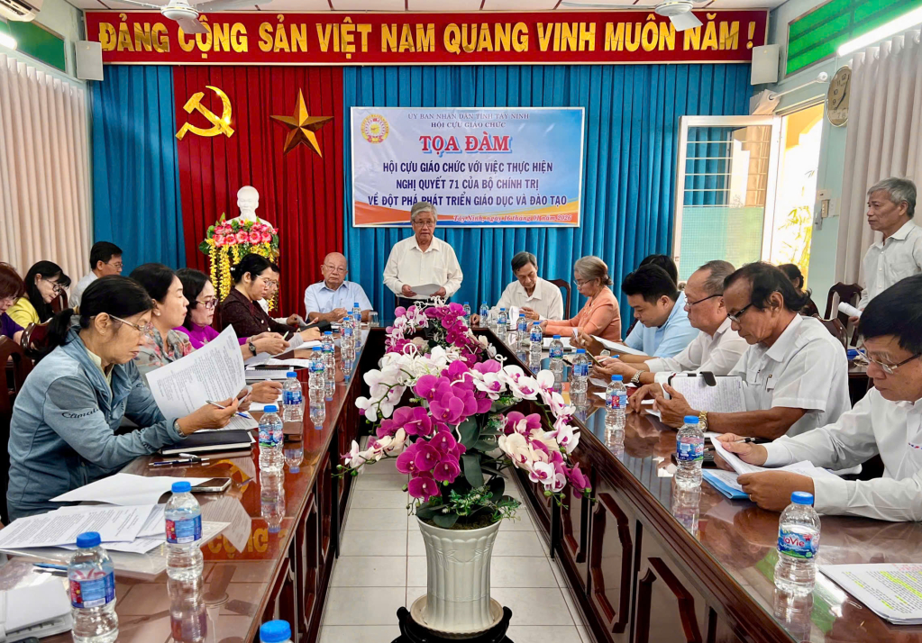 Hội Cựu gi&aacute;o chức với việc thực hiện Nghị quyết 71 của Bộ Ch&iacute;nh trị về đột ph&aacute; ph&aacute;t triển gi&aacute;o dục v&agrave; đ&agrave;o tạo