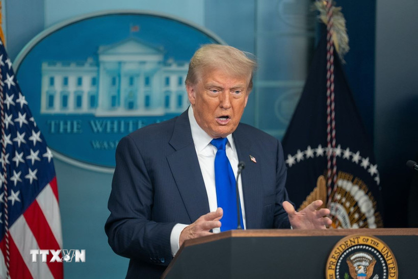 Quan hệ Mỹ-Iran: C&aacute;c b&ecirc;n k&ecirc;u gọi kiềm chế trước nguy cơ leo thang căng thẳng