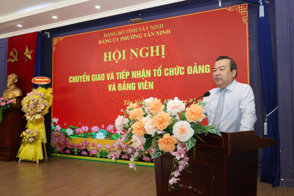 Phường T&acirc;n Ninh: Chuyển giao, tiếp nhận tổ chức đảng v&agrave; đảng vi&ecirc;n