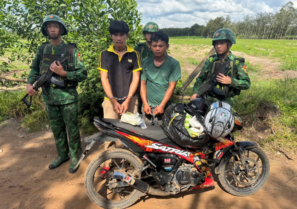 Đồn Bi&ecirc;n ph&ograve;ng Cửa khẩu Quốc tế Xa M&aacute;t: Quyết liệt đấu tranh ph&ograve;ng, chống tội phạm dịp tết
