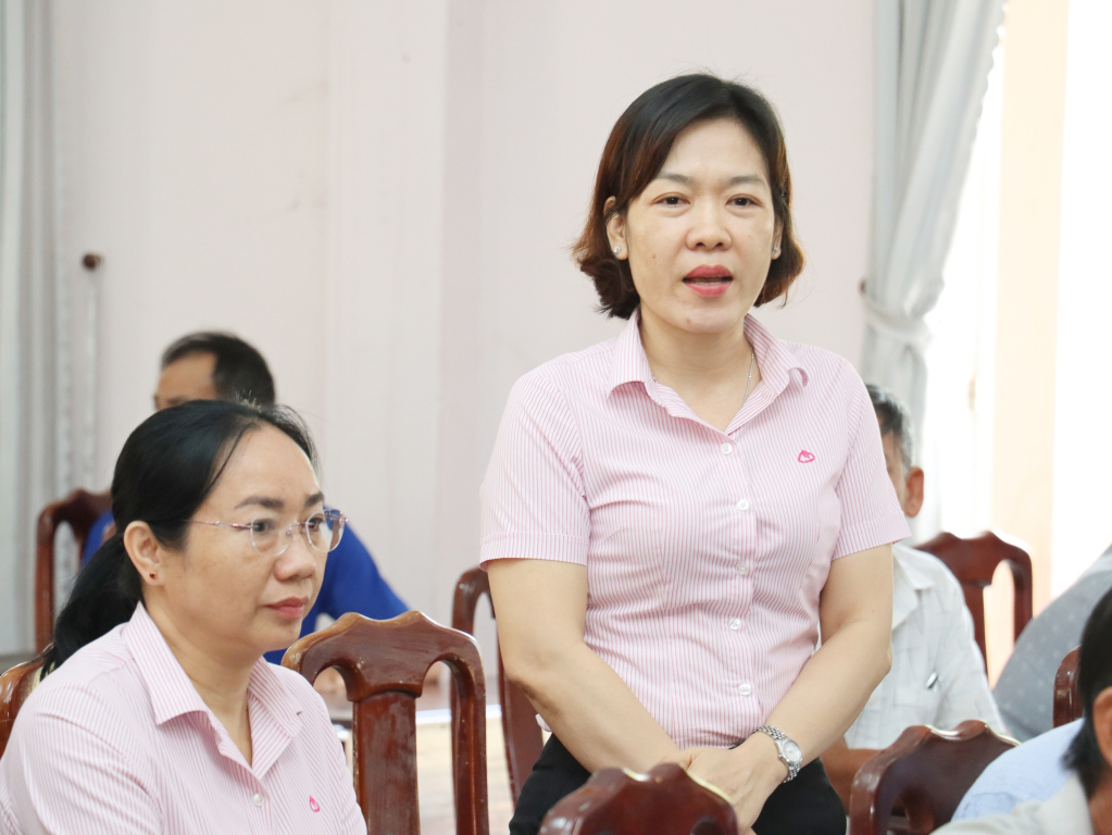 Chi nh&aacute;nh NHCSXH tỉnh T&acirc;y Ninh l&agrave;m việc tại điểm giao dịch An B&igrave;nh