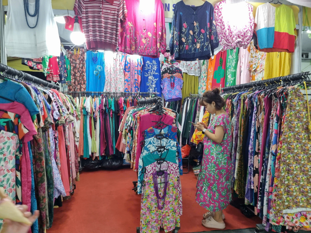 Kh&ocirc;ng d&ugrave;ng doanh thu 2026 để truy thu thuế kho&aacute;n trước đ&oacute;