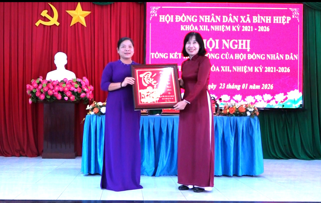 HĐND x&atilde; B&igrave;nh Hiệp tổng kết nhiệm kỳ 2021-2026