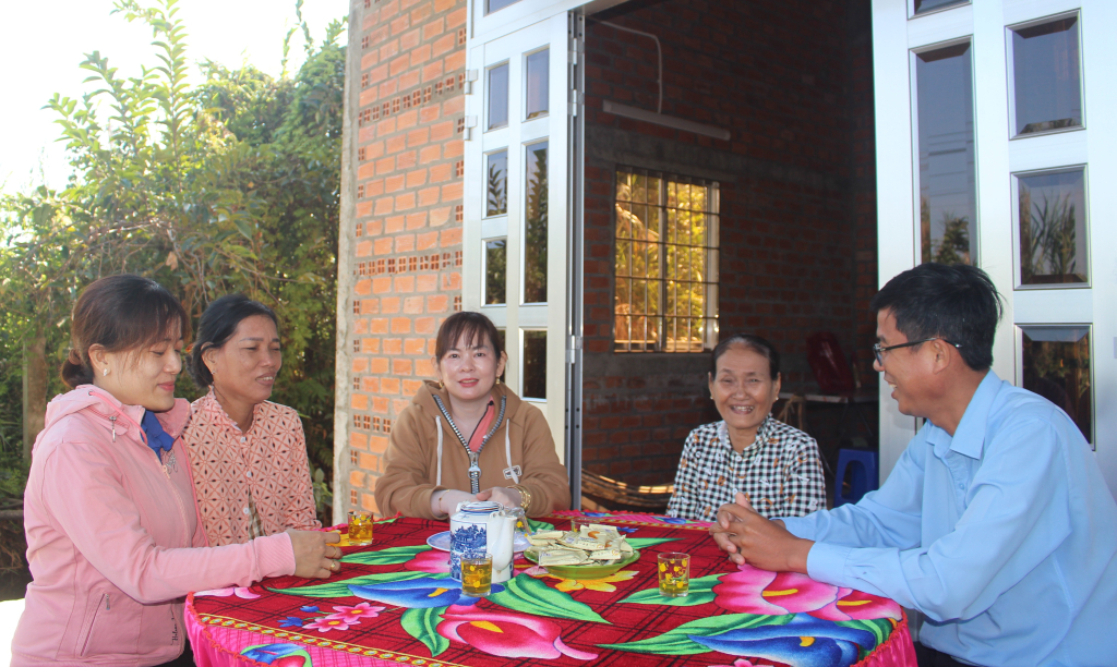 Thạnh Phước - Giảm ngh&egrave;o bền vững bắt đầu từ trao sinh kế