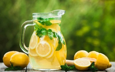 Thực hư việc nước chanh gi&uacute;p hỗ trợ giảm nguy cơ sỏi thận?