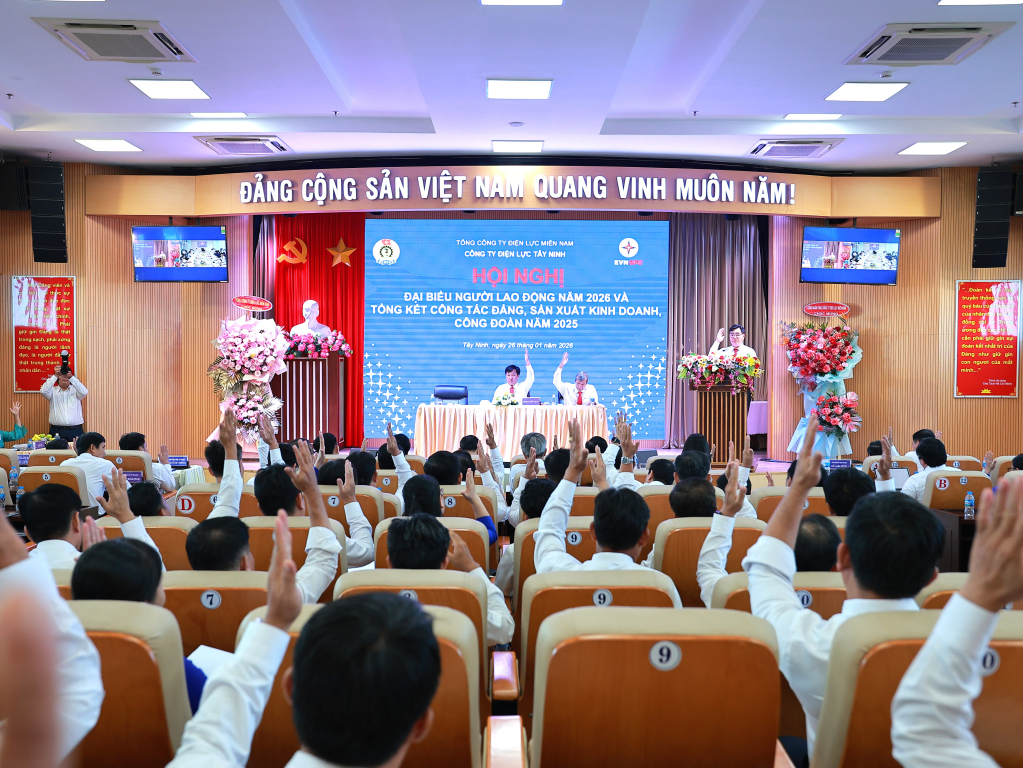 Biểu quyết thông qua Nghị quyết hội nghị đại biểu người lao động năm 2026