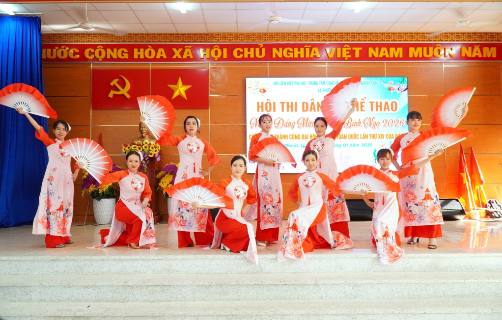 Phước L&yacute; s&ocirc;i nổi hoạt động văn nghệ ch&agrave;o mừng th&agrave;nh c&ocirc;ng Đại hội lần thứ XIV của Đảng