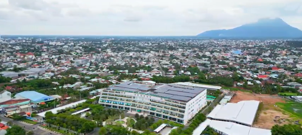 Lần đầu ti&ecirc;n tại T&Acirc;Y NINH: 'Mắt Thần' IVUS V&Agrave; 'S&oacute;ng Xung K&iacute;ch' IVL cứu sống bệnh nh&acirc;n v&ocirc;i h&oacute;a tim mạch phức tạp, mở ra cơ hội điều trị tuyến cuối ngay tại tỉnh nh&agrave;!