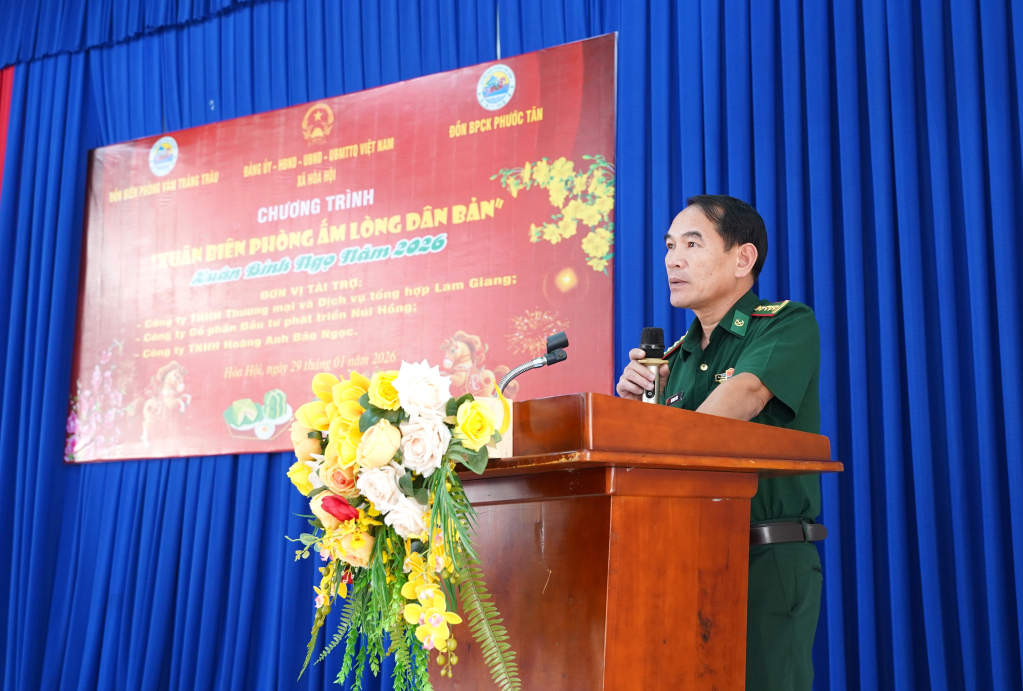 Đại tá Vũ Minh Tùng - Phó Chính ủy Ban Chỉ huy BĐBP Tây Ninh phát biểu tại chương trình